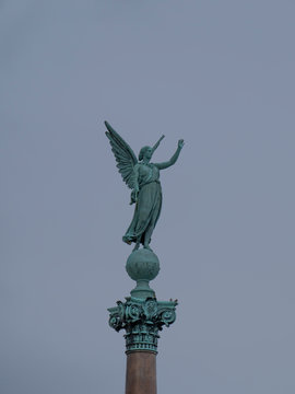  Iver Huitfeldt Memorial engel