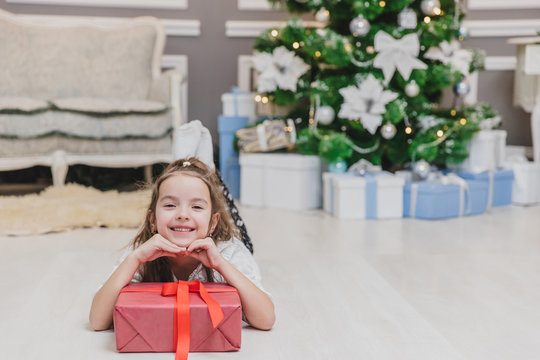 Presenr Images – Browse 46 Stock Photos, Vectors, and Video | Adobe Stock