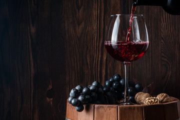 Fototapeta na wymiar Old red wine.