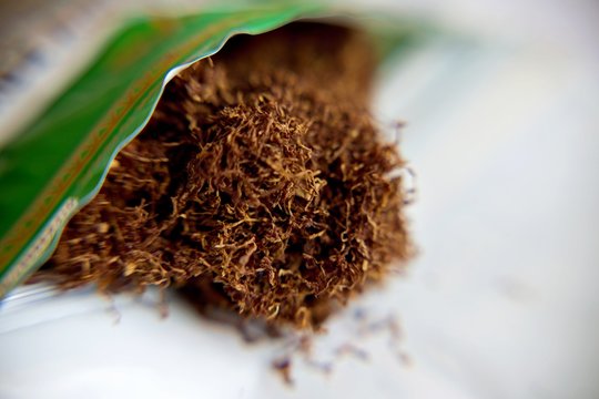 fake tobacco golden virginia how to spot Golden Virginia