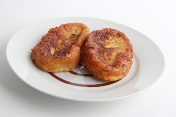 The torrijas are a typical Spanish dessert that is eaten for Easter, are made with milk and bread