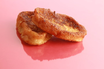 The torrijas are a typical Spanish dessert that is eaten for Easter, are made with milk and bread