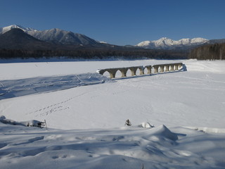 幻の橋 冬のタウシュベツ川橋梁（北海道上士幌町）