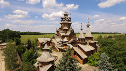 Fototapeta na wymiar Svyatogorsky monastery