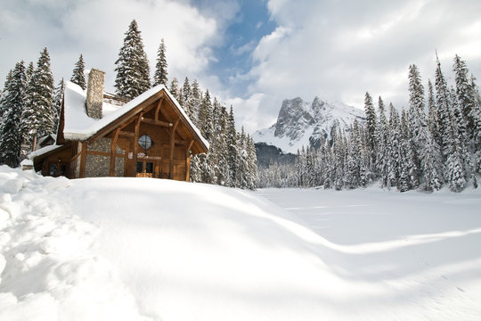 Emerald lake in Yoho national park, BC