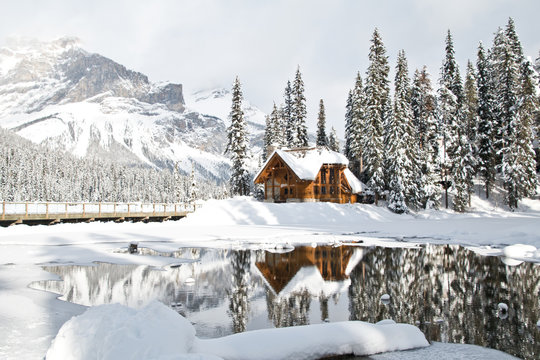 Emerald lake in Yoho national park, BC