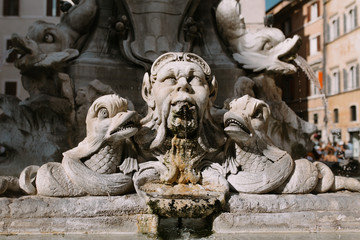 fountain of neptune in rome italy