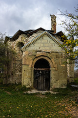 Fototapeta premium Autumnal travel landscape