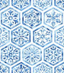 Behang Hexagon Wit en blauw aquarel naadloos patroon. Zeshoekige tegel getekend met een penseel op papier. Afdrukken voor textiel.