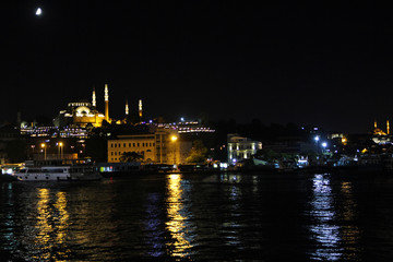 Fototapeta na wymiar Ponte di Galata Istanbul