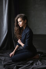 Naklejka premium Beautiful young female brunette model