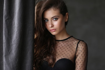 Naklejka premium Beautiful young female brunette model