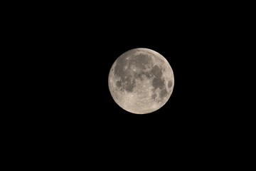 Obraz premium księżyc w pełni na niebie