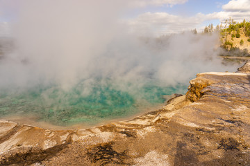 Heiße Quelle im Norris Geyser Basin Yellowstone