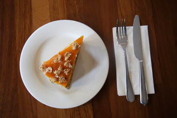 Cheesacake with walnuts and pumpkin.