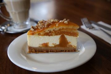 Cheesacake with walnuts and pumpkin.