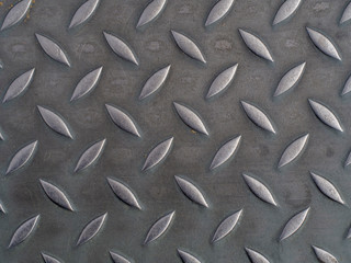 Metal plate with barley pattern