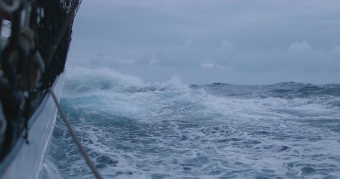 Oleaje en alta mar 