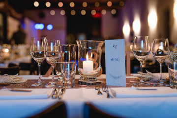 Menu mit Kerze
