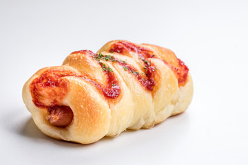 白背景にソーセージパンコピースペース　bakery bread sausage
