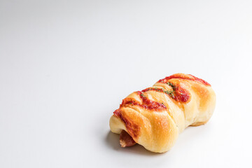 白背景にソーセージパンコピースペース　bakery bread sausage