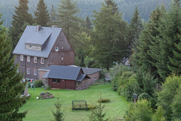 Fototapeta na wymiar Wohnhaus in Schellerhau, Erzgebirge, Sachsen