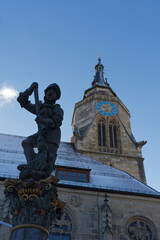 Fototapeta na wymiar Georgsbrunnen vor der Stiftskirche in Tübingen