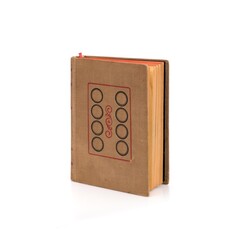 Obraz premium Book isolated on white background