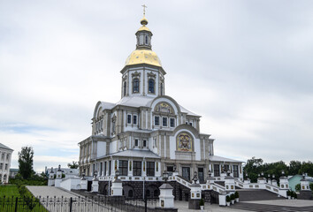 Fototapeta na wymiar Monastery in diveevo in summer in Russia