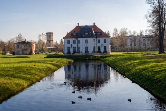 Park w zespole pałacowo-parkowym Branickich, Choroszcz. Muzeum Wnętrz Pałacowych w Choroszczycz .