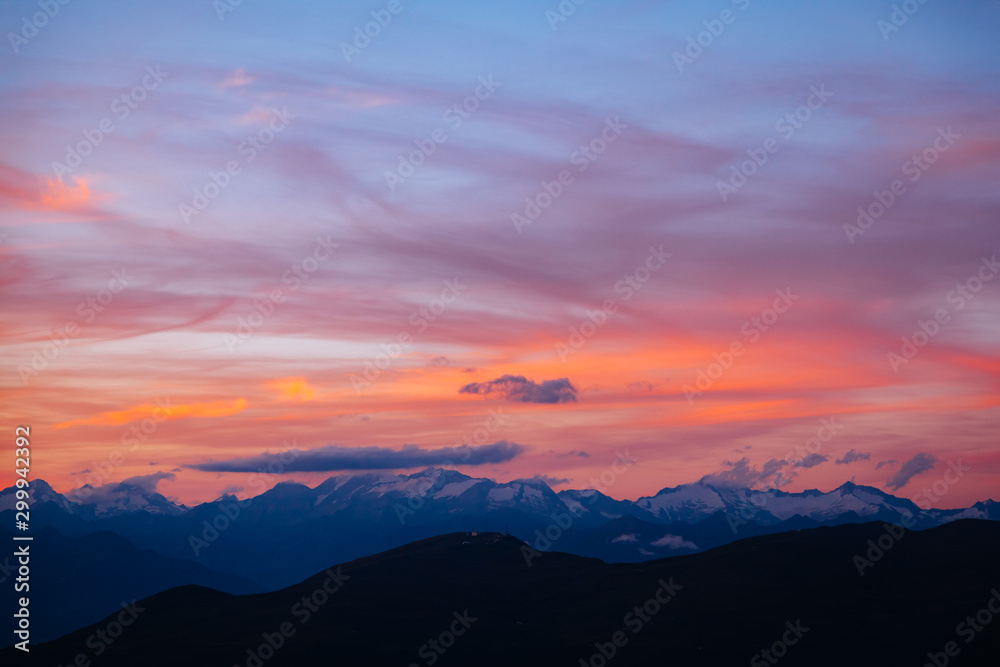 Sticker Scenic image of grand ridges at twilight.