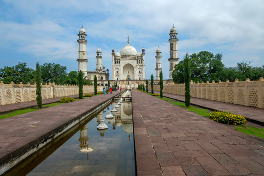 The Bibi Ka Maqbara At Aurangabad India. It Was Commissioned In 1660 By The Mughal Emperor Aurangzeb In The Memory Of His First And Chief Wife Dilras Banu Begum.