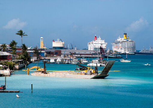 Nassau Harbour Cruise Ships