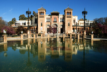 Fototapeta na wymiar the beautiful Plaza de las Americas, in Sevilla, Spain