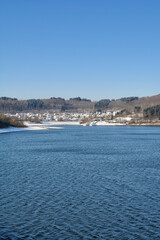 Fototapeta premium Blick auf den Urlaubsort Sondern am Biggesee im Sauerland,Nordrhein-Westfalen,Deutschland