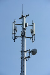 Telecommunication Tower Antennas High Pole Signal Transmission Both Wireless Phone	