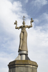 Fototapeta premium Imperiae Statue - Constance Lake