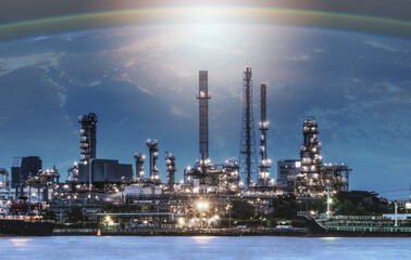 Obraz na płótnie Canvas Oil refinery plant at night.