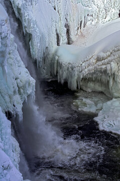 vinter vattenfall j&auml;mtland sverige