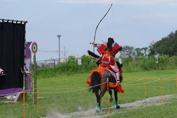 流鏑馬（やぶさめ）