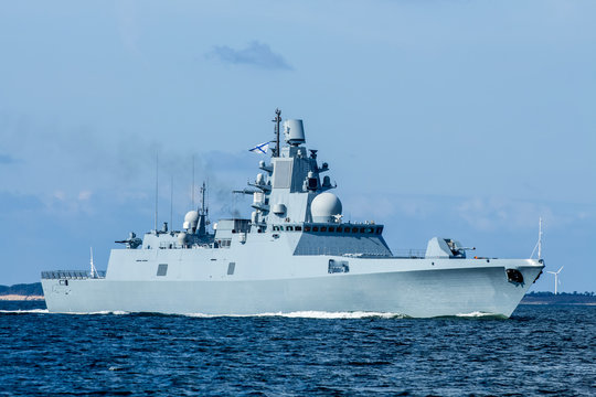Kriegsschiff 