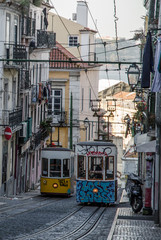 Standseilbahnen begegnen sich, Lissabon