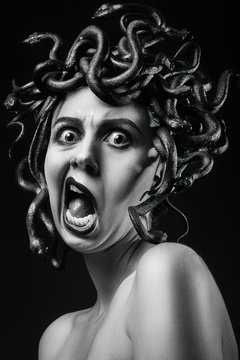 Medusa Gorgon Screaming