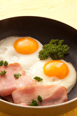 ベーコンエッグ