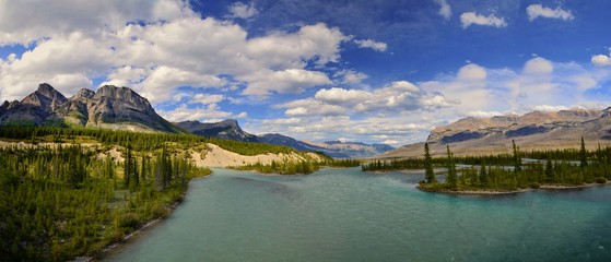 Fototapeta na wymiar Canadian rockies panorama