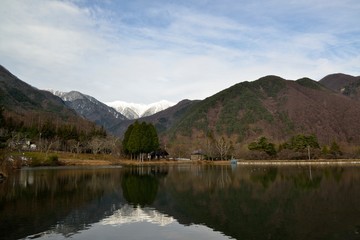 Fototapeta na wymiar 駒ヶ池
