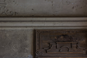 stuck auf einer decke in einem schlosszimmer detail