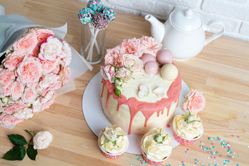 cup of tea and flowers