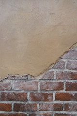 Brick style tile wall
