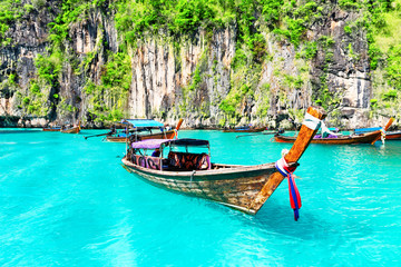 Plakat Maya bay on Koh Phi Phi Leh island, Thailand.